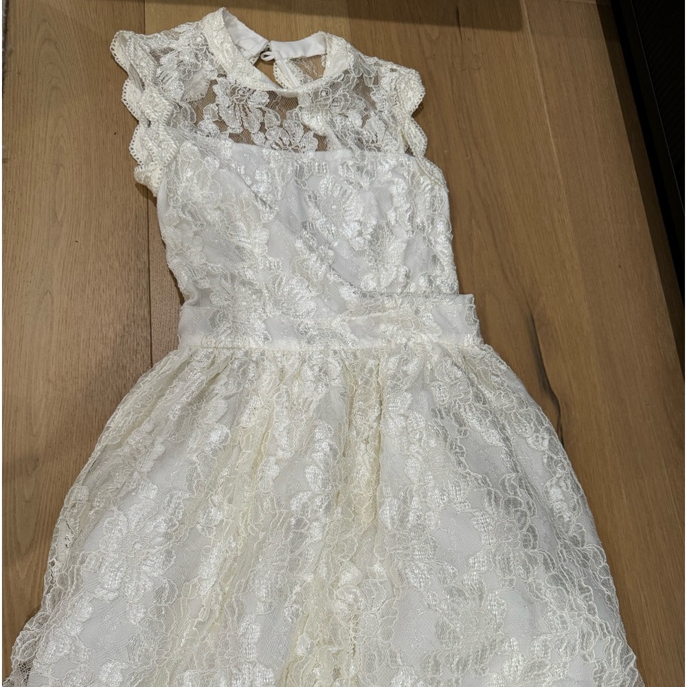 Lace white dress Alexis size small